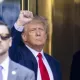 Трамп 200 минг доллар гаров пули эвазига озодликда қолади