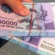 O‘zbekistonliklarning ish haqi statistikasi e’lon qilindi: Eng ko‘p va eng kam maosh kimlarda?