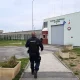 Заключенный взял в заложники пятерых человек во французской тюрьме