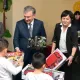 Президент боғча болаларига совғалар топширди (фото)