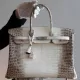 Hermès брендининг сумкаси аукционда 300 минг долларга сотилди