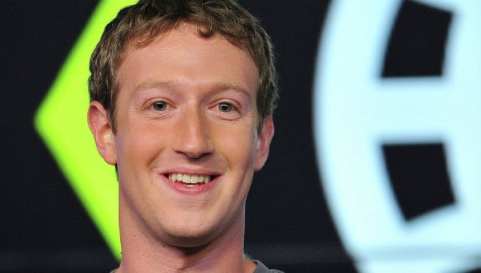 Порошенко Facebook раҳбаридан Украинада ваколатхона очишни сўради