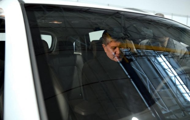 Shavkat Mirziyoyev dam olish kunlari qaysi avtomobildan foydalanadi?