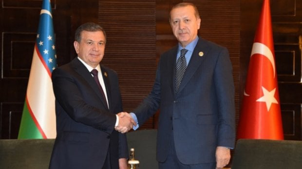 Video: Shavkat Mirziyoyev Turkiya Prezidenti bilan uchrashdi