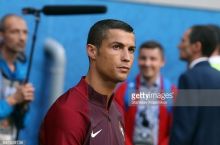 Роналду: "Испанияда менга жиноятчидек муносабатда бўлишмоқда"