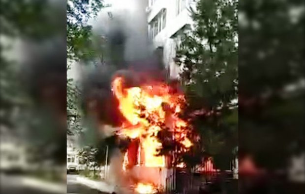 Toshkentda ko‘p qavatli uyda ro‘y bergan yong‘indan 1-7-qavatlar zarar ko‘rdi (foto)