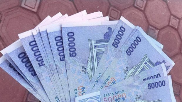 So‘rov: o‘zbekistonliklar pulni dollarda emas, so‘mda jamg‘arishni ma’qul ko‘rishmoqda