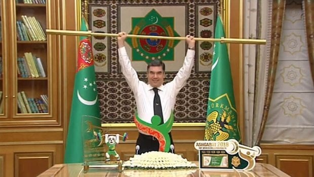 Turkmaniston prezidentiga noodatiy sovg‘a berishdi