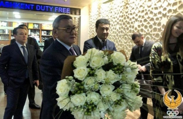 AIBA prezidentligiga saylangan G‘ofur Rahimov O‘zbekistonga keldi (foto)