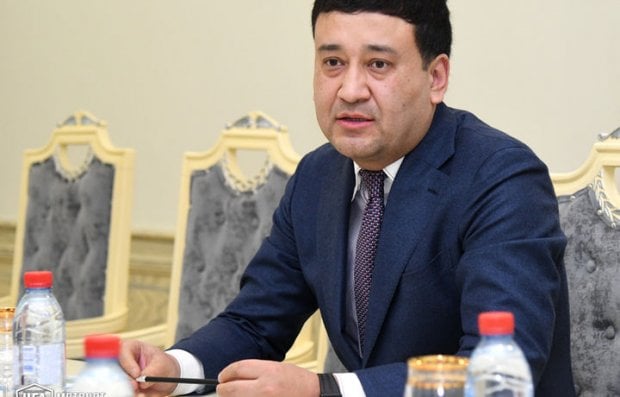 Умид Аҳмаджонов Япония футбол клуби раҳбари билан учрашди (фото)