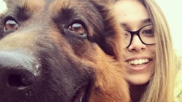 Имон Каримова Instagram’га онаси ошхонада чучвара пишираётгани акс этган видео жойлади