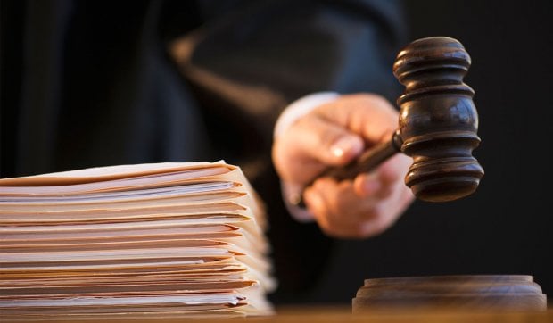 ‘zbekistonlik fuqaro Qirg‘izistonning sobiq prezidentini sudga berdi