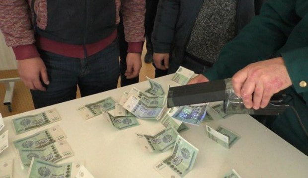 600 минг сўмлик «хизмат» кўрсатган шифокор қўлга олинди