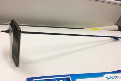 Erkak mobil telefoni sabab oʻlimdan qutilib qoldi