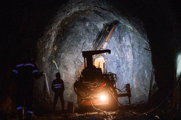 Rossiyada eng yuqori ish haqiga ega faoliyat sohalari maʼlum qilindi