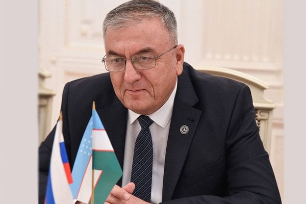 Олий суди раиси: “Катта маош оламан...”