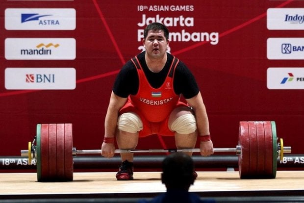 Og‘ir atletikachi Rustam Jangaboyev sportdan vaqtincha chetlatildi