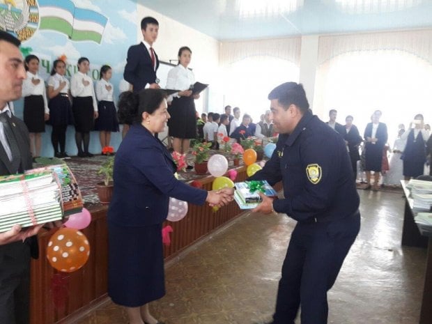 Surxondaryo viloyati MIB xodimlari «Book challenge» aksiyasini davom ettirmoqda (foto)