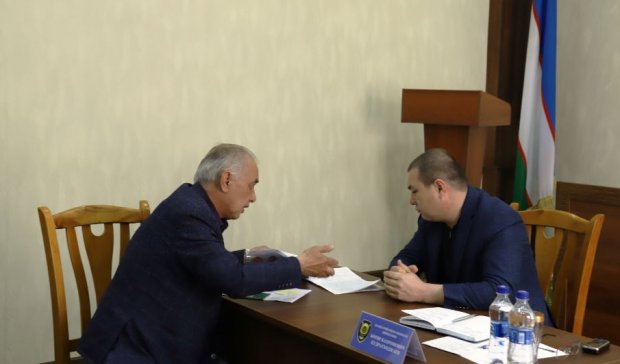 Бюро директори Жиззах вилоятида сайёр қабул ўтказди (фото)