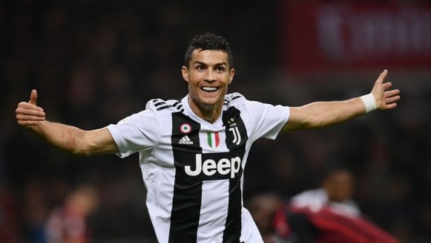 Ronaldu bu natijani qayd etgan yagona futbolchiga aylandi