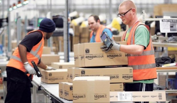 Amazon kompaniyasida robotlar sekin ishlagan xodimlarni ishdan bo‘shatmoqda