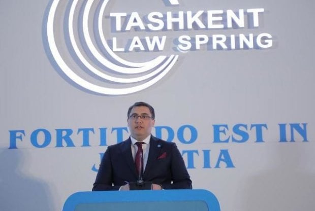 Вазир нега ўзбекча гапирди?