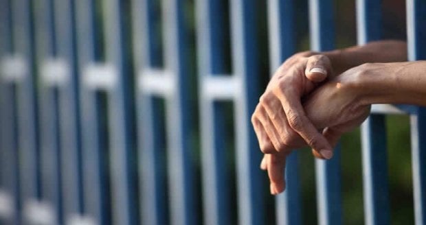 Алимент пулини тўламаган ота озодликдан маҳрум этилди