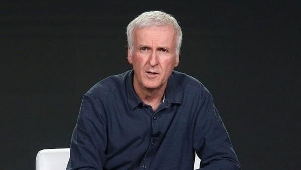 Жеймс Кэмерон «Қасоскорлар»ни «Титаник»ни ортда қолдиргани билан табриклади