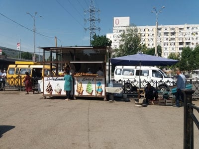 Қорни оч одам