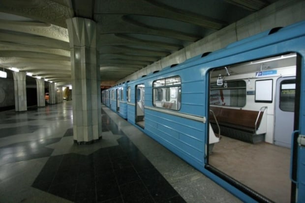 Тошкент метросида пиротехника билан портлаш уюштирган ўсмирлар қўлга олинди (видео)
