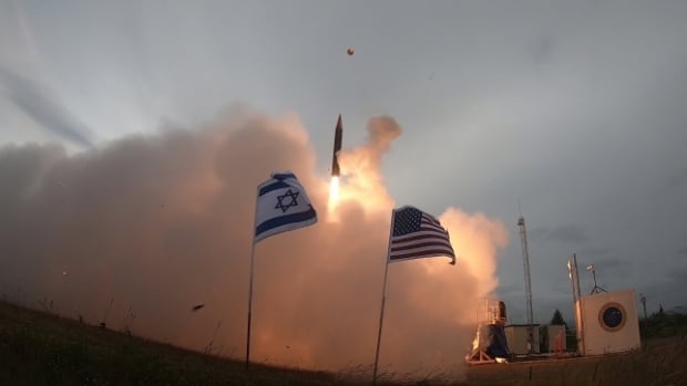 Alyaskada «Xets-3» raketalarga qarshi majmuaning sinovi qanday o‘tdi (video)