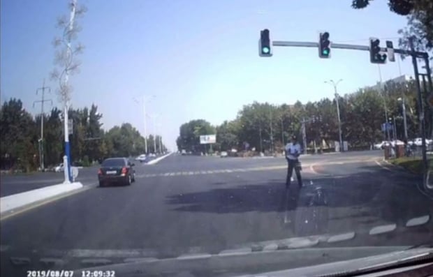 YHX xodimi to‘pponchadan o‘q uzdi va IIBB ushbu holat bo‘yicha rasmiy bayonot berdi (video)