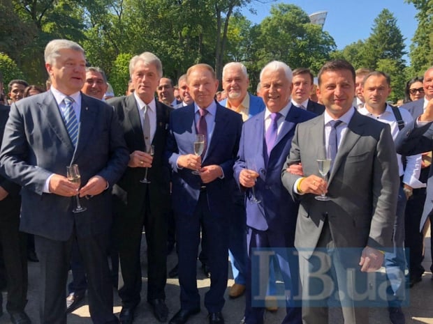 Ukrainaning besh prezidenti ilk bor bir vaqtning o‘zida bir joyda to‘planishdi