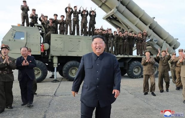 Kim Chen In nimadan xursand?