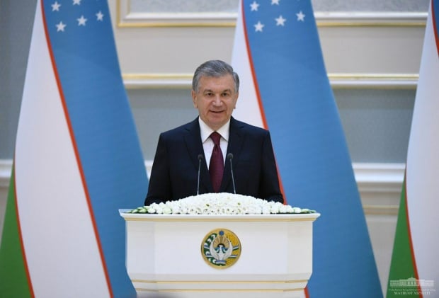 Shavkat Mirziyoyev bir guruh fuqarolarga davlat mukofotlarini topshirdi (foto)