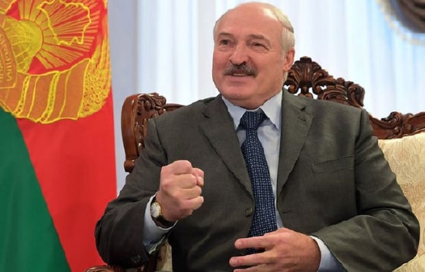 Lukashenko nega ishga velosipedda bormasligini aytdi
