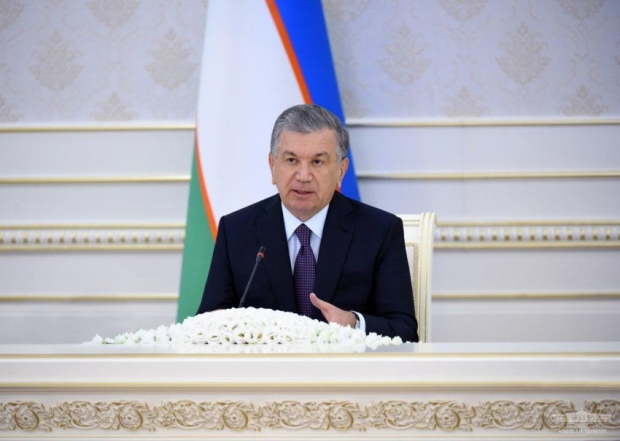 Шавкат Мирзиёев: Жойларда четдан валютага олиб келинган технологиялар ишлатилмай турган кўплаб ҳолатлар аниқланди