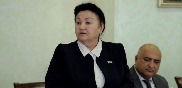 Senator to‘y uchun taklifnoma tarqatmay, ko‘chama-ko‘cha jar solinishini qoraladi