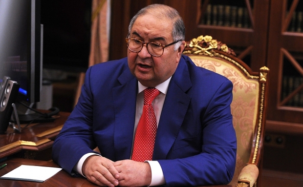 Россия Алишер Усмоновга туҳмат қилишда айбланаётган журналистни халқаро қидирувга беради