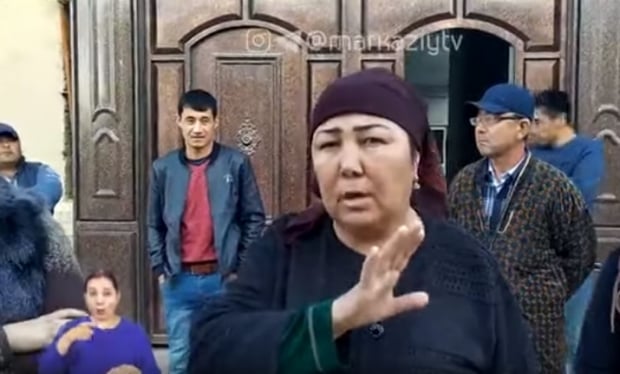 Uyi «snos»ga tushgan samarqandlik ayol: «Hokimga ham, uch bolamga ham o‘t qo‘yib yuboraman» (video)