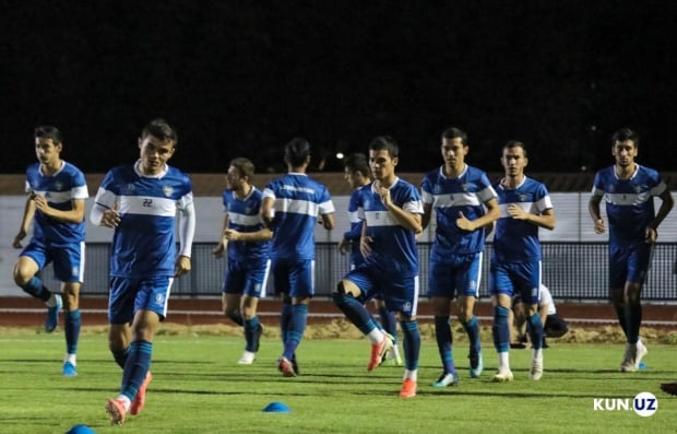 «Olimpiada nimaligini his qiling» — «Xitoy devori»dan o‘tishga chog‘lanayotgan O‘zbekiston U23 mashg‘uloti haqida