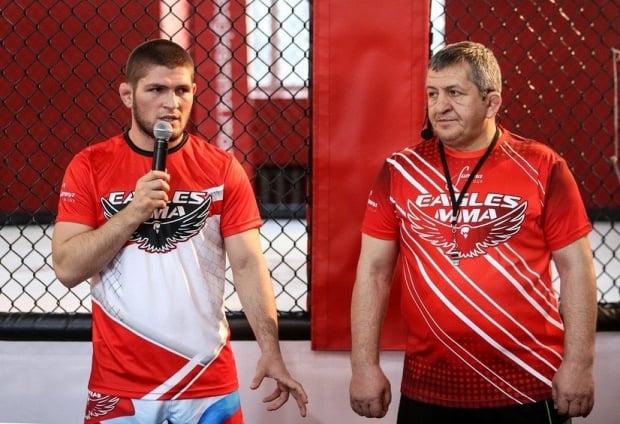 Ҳабибнинг отаси UFC чемпиони спортдан қачон кетишини айтди