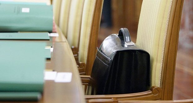 Янги қонун: энди амалдорлар даромадларини яширолмаслиги мумкин...