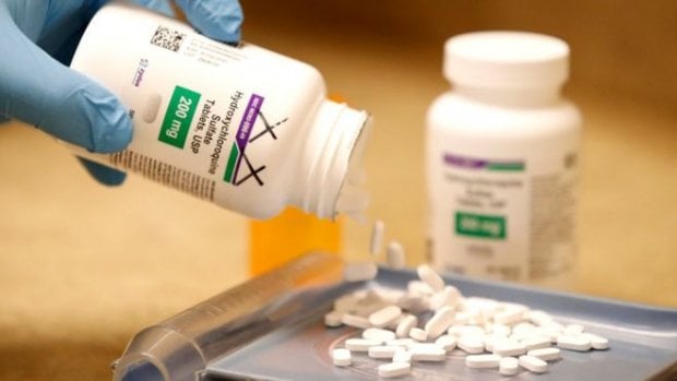 Fransiyalik shifokor koronavirusni davolashda qo‘llanilayotgan gidroksixloroxin xavfsiz ekanligini ta’kidladi