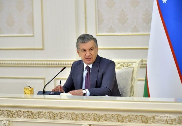 Шавкат Мирзиёев аҳолини иш билан банд қилиш қоғозда эмас, амалда бўлиши лозимлиги айтди