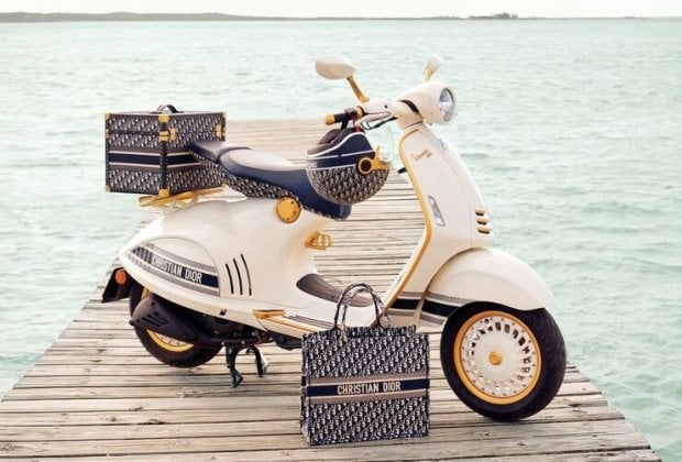 Dior «Rim ta’tili» filmidagi kabi Vespa skuterlarini taqdim qildi