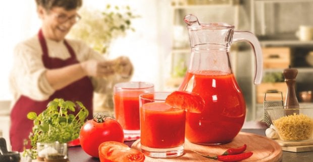 Domates suyu kimlere faydalı ve kimlerin tüketmemesi iyi?