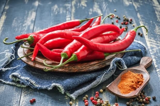Acı yiyeceklerin ve atıştırmalıkların vücuda faydaları nelerdir?