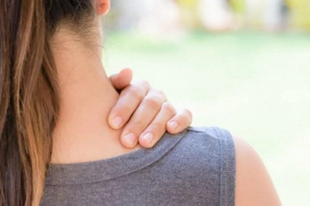 Sivilceler sadece yüzde değil, vücutta da çıkarsa: oluşum nedenleri ve tedavi yöntemleri