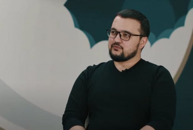 «İnsanın kendine büyük hedefler koyması gerekir» — ABD'deki Özbekistanlı kıdemli yazılımcı
